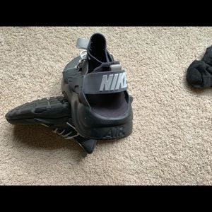 COPY - Grey Nike Huaraches